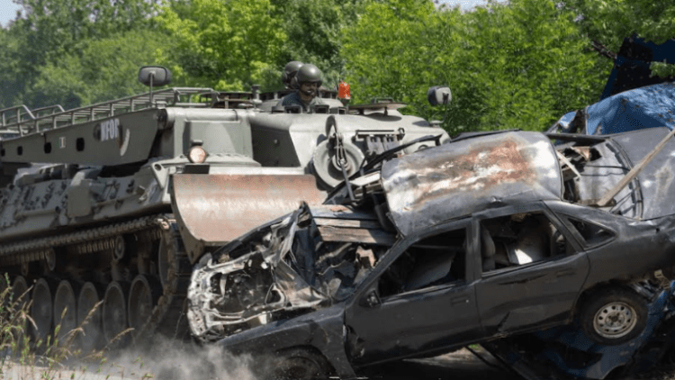 KFOR, EULEX, FSK dhe Policia e Kosovës zhvilluan ushtrimin e përbashkët “Shpata e Artë 2025” në Prishtinë