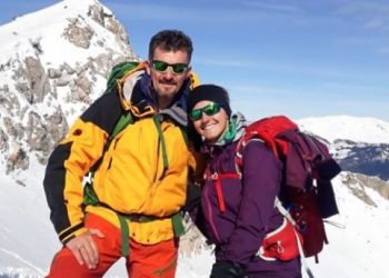 Mrika dhe Arianit Nikçi hyjnë në “Guinness”, si më të shpejtit në histori që ngjitën 7 majat më të larta në botë