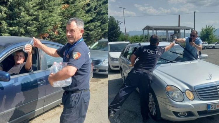 Radhë të gjata në kufi për të parë ndeshjen Shqipëri-Serbi, policia në bashkëpunim me ambasadën shqiptare në Shkup shpërndajnë ujë