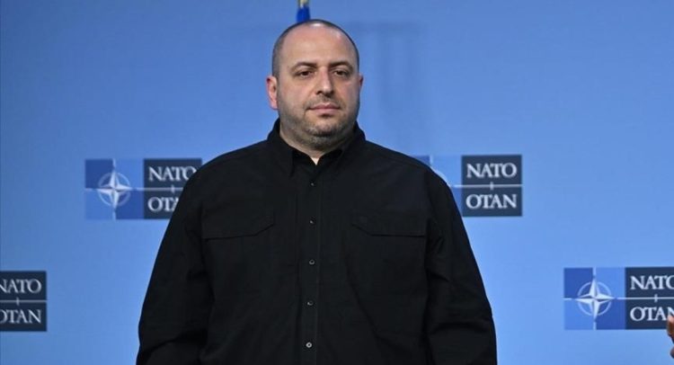 Ministri ukrainas i Mbrojtjes në selinë e NATO-s: Ukraina dëshiron paqe