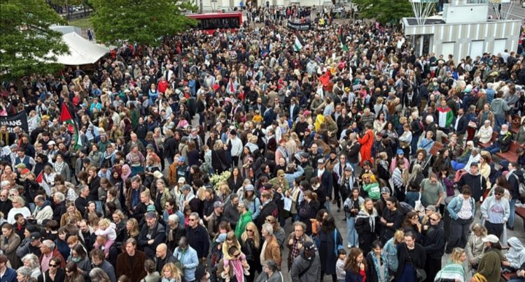 Mijëra njerëz në protestë masive në Suedi kundër gj*enocidit izraelit në Gaza