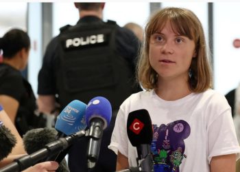 Aktivistja Greta Thunberg denoncon “rrëmbimin” pas sekuestrimit të anijes nga Izraeli