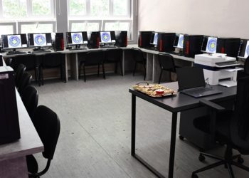 Ushtria turke në mbështetje të arsimit në Kosovë