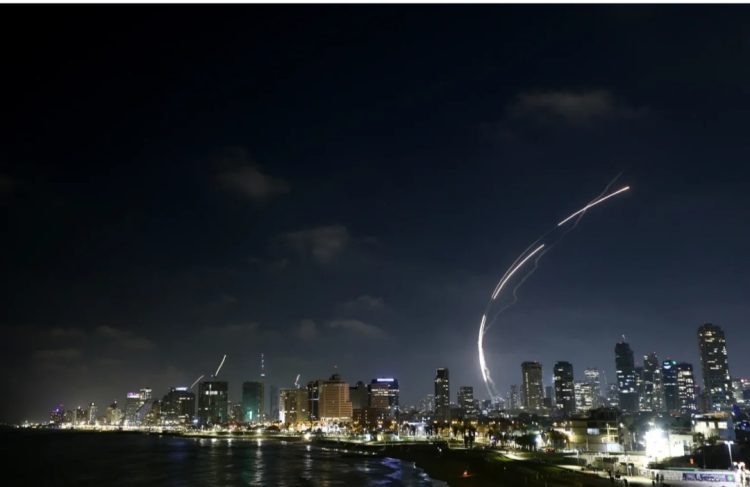 Izraeli: SHBA dhe vende të tjera na ndihmuan në sprapsjen e rak*etave iraniane