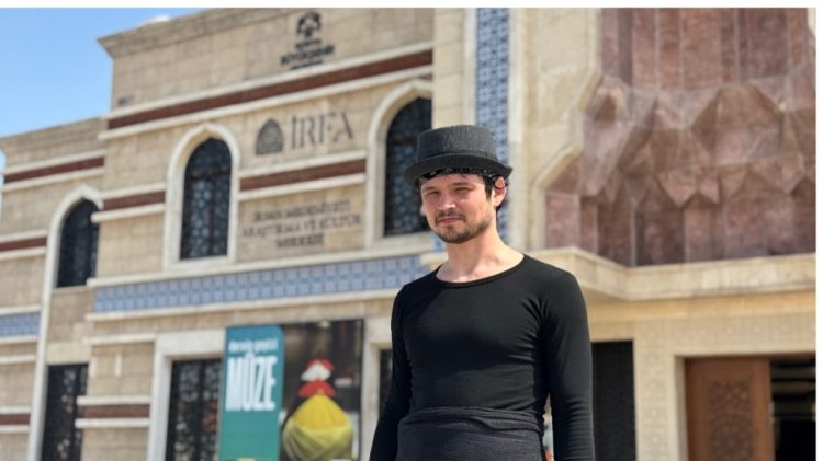 Mësuesi rus i vallëzimit u konvertua në Islam pasi u ndikua nga muzika islame