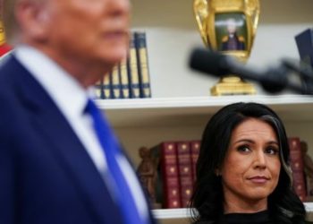 Përçarje në SHBA: Trump lë jashtë diskutimeve për Iranin shefen e Inteligjencës