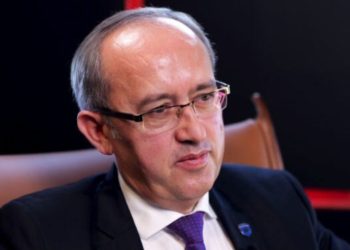 Avdullah Hoti paralajmëron për ‘rrënim të ekonomisë’ së Kosovës