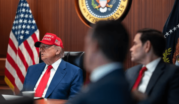 Su*lmet iraniane ndaj bazave amerikane, Trump në Dhomën e Situatave