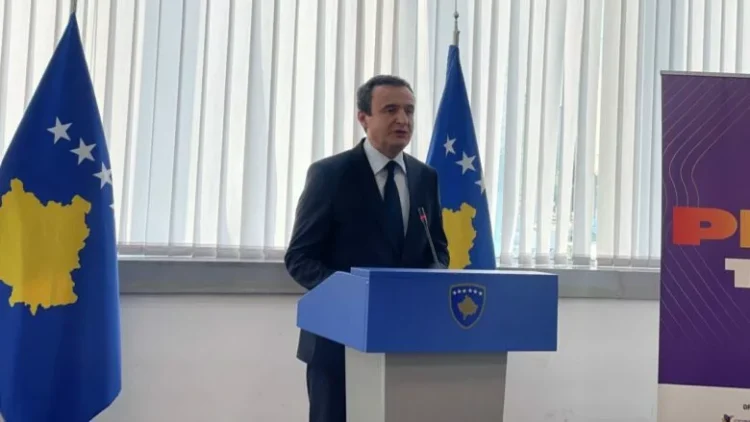 Kurti hap “Javën e Krenarisë” në Prishtinë: E mbështesim fuqishëm parimin që secili ka të drejtë të shfaqet ashtu siç është