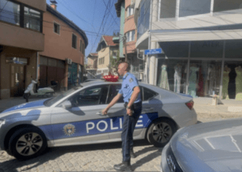 Prokurori jashtë detyrës kap në flagrancë një person i cili ia grabiti varësen nga qafa një gruaje në Prishtinë