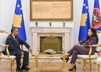 Osmani takon edhe Albert Kinollin për ngërçin në Kuvend
