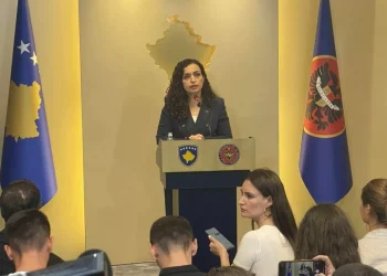Osmani pas kthimit nga SHBA: Serbia po përgatit destabilizim në kufijtë e Kosovës, informatat i kemi nga institucionet e sigurisë