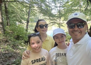 Osmani me familjen e saj shkojnë në Blinajë, e quan bukuri e Kosovës