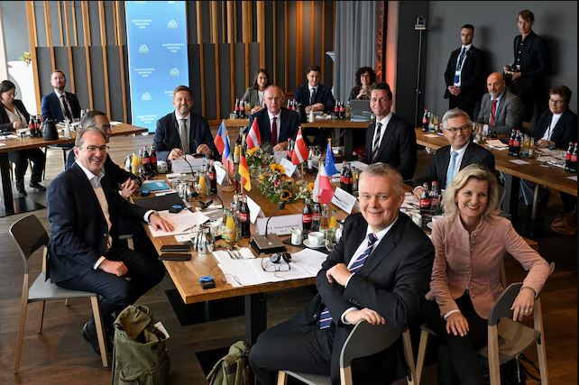 Gjermania dhe aleatët e BE-së kërkojnë masa të rrepta për azilin