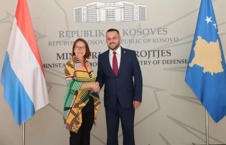 Maqedonci e Backes: Thellim i bashkëpunimit Kosovë–Luksemburg në mbrojtje