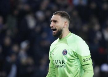Neuer tregon bisedën me Donnarumma pas lëndimit të Musiala