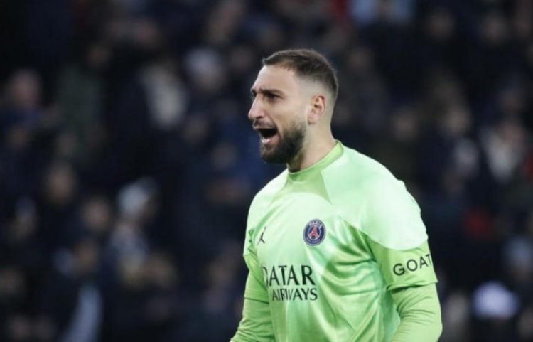 Neuer tregon bisedën me Donnarumma pas lëndimit të Musiala