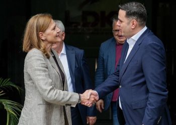 Abdixhiku takon ambasadoren kroate, flasin për zhvillimet politike