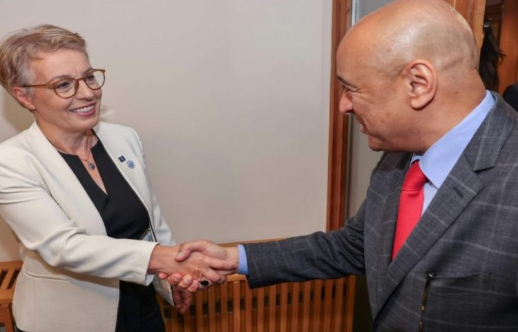 Gërvalla takon sekretarin e GCC-së, i prezanton mundësitë për bashkëpunim