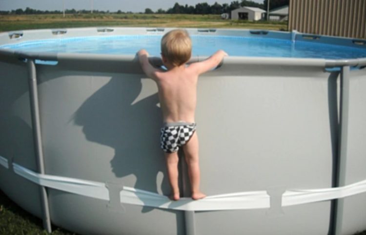 5.2 milionë pishina tërhiqen nga tregu pas 9 vd*ekjeve në SHBA dhe Kanadë