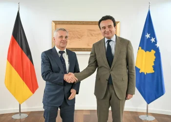 Kurti e ambasadori gjerman bisedojnë për ngërçin në Kuvend