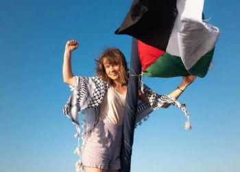 Greta Thunberg pjesë e protestës në Tiranë, solidarizohet me Palestinën