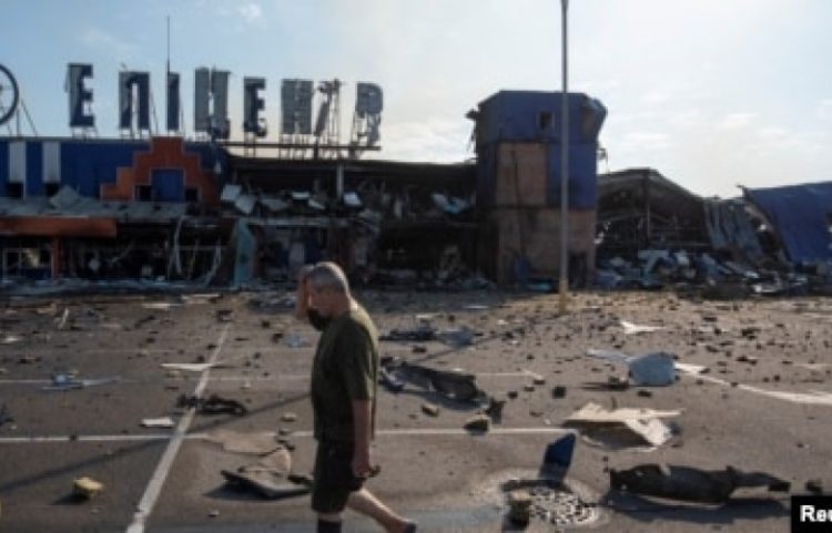 Rusia nis su*lme `masive` gjatë natës ndaj Dnjeprit dhe Harkivit