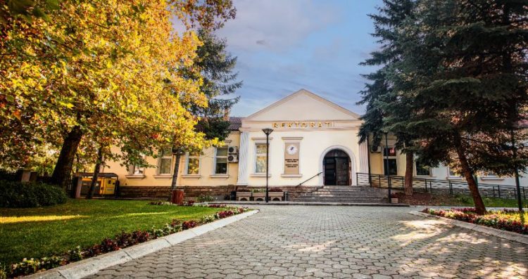 A pati lëshime në testin pranues në Mjekësi? UP del me reagim