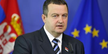 BE kundërpërgjigjet Daçiqit: Serbia dhe Kosova e nënshkruan marrëveshjen me vullnet të lirë