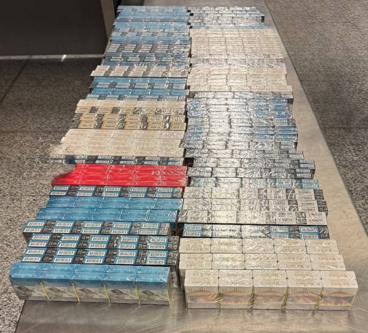 Policia parandalon kontrabandimin me cigare në Aeroportin “Adem Jashari”