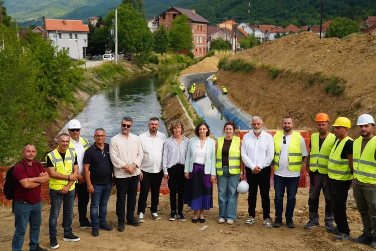 Pas su*lmit te*rrorist, projekti 13 milionësh për rehabilitimin e kanalit Ibër Lepenc drejt përfundimit – Rizvanolli publikon pamjet