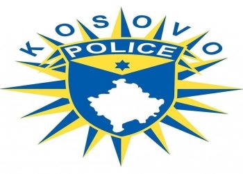 Policia sot vendos gurthemelin e stacionit policor në Zubin Potok