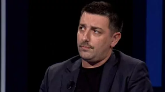 Prokuroria: Valon Syla kafshoi dhe kapi për flokësh të dëmtuarën