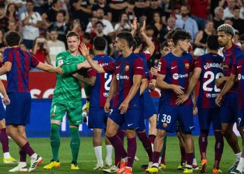 Barcelona pret të fitojë 140 milionë euro nga shitja e tre yjeve
