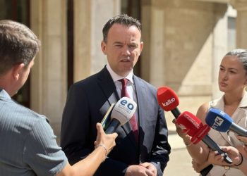 Kreu i Guxo: Ka paqartësi kushtetuese, presidentja mund t’i drejtohet Kushtetueses për afatin 30-ditor