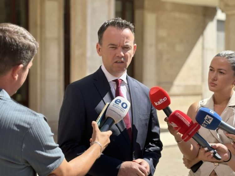 Kreu i Guxo: Ka paqartësi kushtetuese, presidentja mund t’i drejtohet Kushtetueses për afatin 30-ditor
