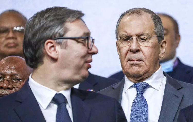 Deklaratat kontradiktore të Moskës: A po prishet miqësia me Vuçiqin?