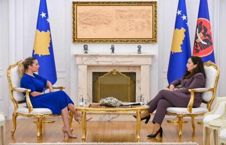 Osmani vazhdon takimet për ngërçin politik, pret Duda Baljen