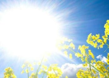 Mot i nxehtë: Temperaturat arrijnë deri 37°C