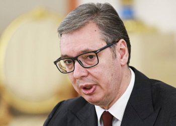 Vuçiç bën thirrje për shmangien e bllokadave në Beograd, paralajmëron pasoja