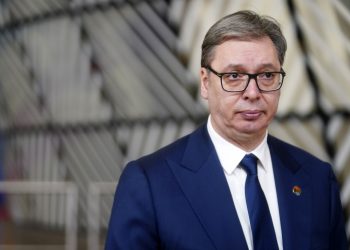 Shtypi gjerman: Autokracia në Serbi po lëkundet