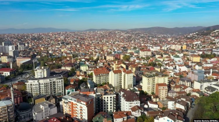 Mijëra qytetarë të Kosovës jetojnë në banesa pa pranim teknik