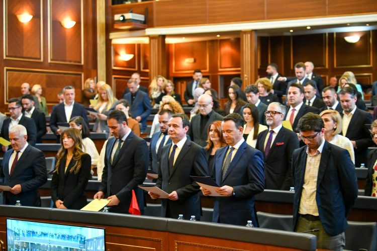 Kuvendi e konfirmon alarmin për bombë brenda objektit