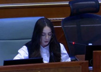 Sala Jashari ‘drejton’ seancën me deputetët e ish-opozitës