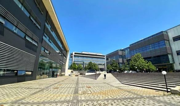 Temperaturat mbi 35°C në zyra – KPK dhe Zyra e Kryeprokurorit reagojnë lidhur me kushtet e rënda të punës