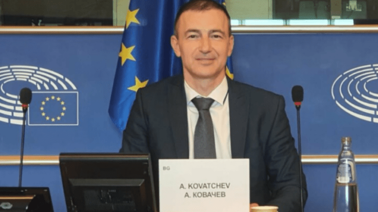 Eurodeputeti: Maqedonia e Veriut e portretizon Bullgarinë si armike