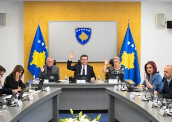 Qeveria në detyrë merr gjashtë vendime të reja