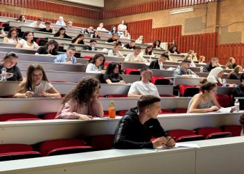 UP-ja hap dyert për gjeneratën e re, nisin provimet pranuese