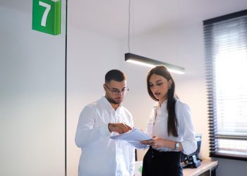 Shërbime të dedikuara për bizneset në tregun e lirë – Zyra e KESCO Premium në shërbimin tuaj