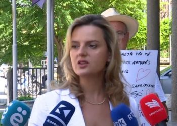 Krasniqi: Limaj do të takohet me Kurtin, qëllim ka që Kosovës t’ia japë institucionet